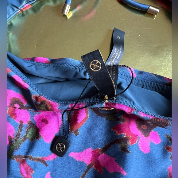 🌟 NWT VIX Fiore Gergia Onepiece swimsuit, size M 🌟 - Picture 8 of 9